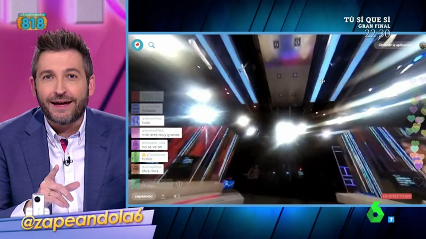 Frame 67.028044 de: Zapeando deja que los espectadores vean en directo cómo es el programa desde dentro con Twitter Live 360 Frame 67.028044 de: Zapeando deja que los espectadores vean en directo cómo es el programa desde dentro con Twitter Live 360