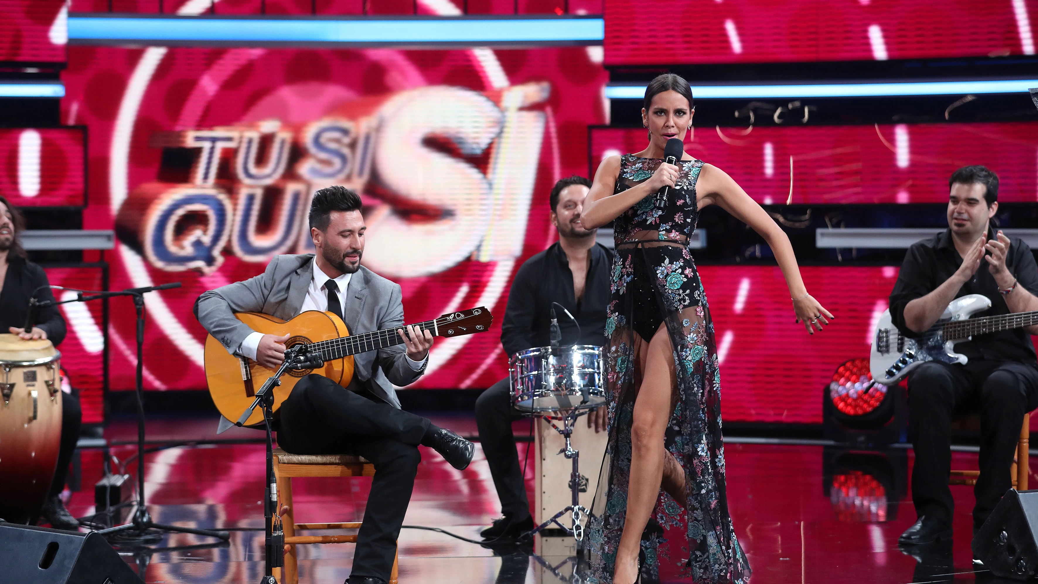 Cristina Pedroche canta en TSQS