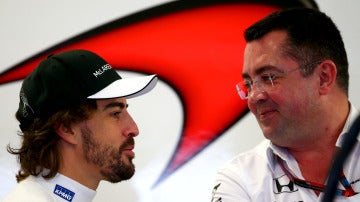 Fernando Alonso y Eric Boullier