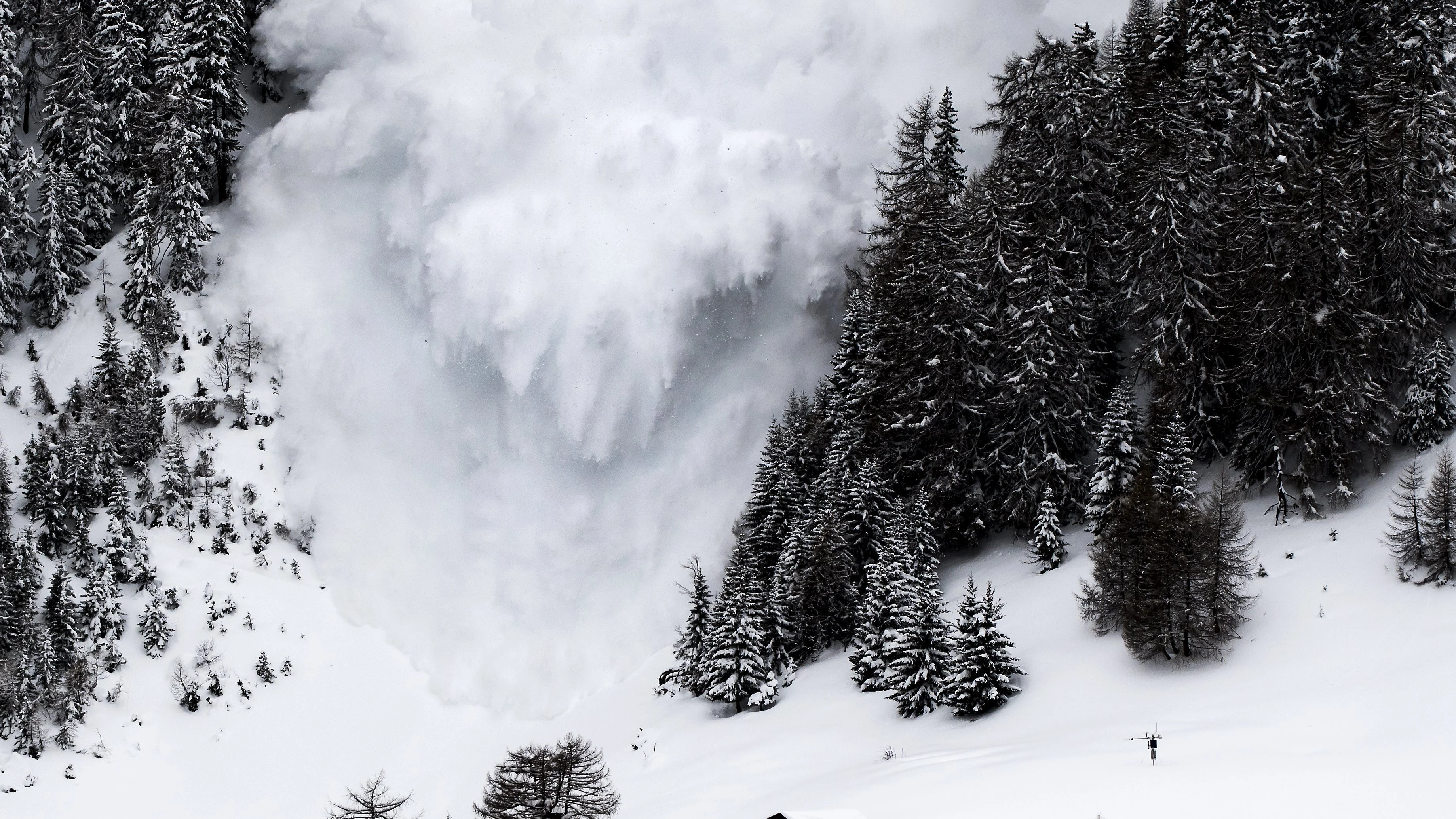 Imagen de archivo de una avalancha de nieve