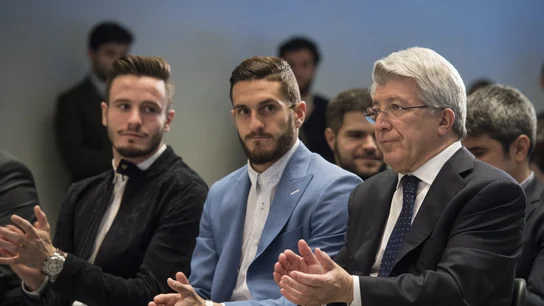 Cerezo, en un acto junto a Koke y Saúl Cerezo, en un acto junto a Koke y Saúl