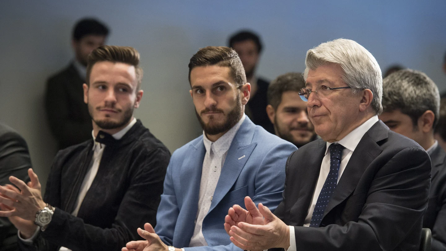 Cerezo, en un acto junto a Koke y Saúl Cerezo, en un acto junto a Koke y Saúl
