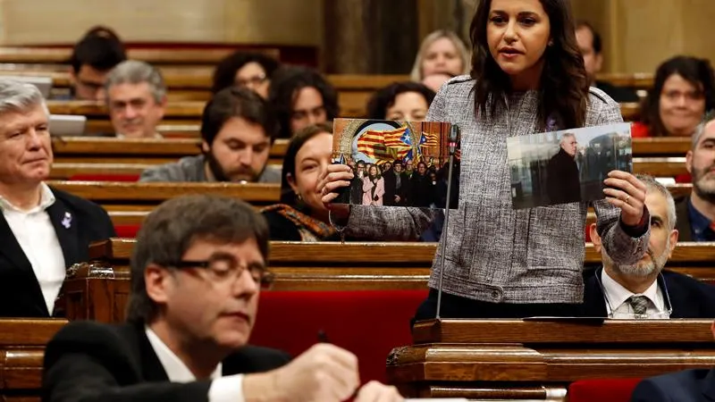 Inés Arrimadas interpela al presidente de la Generalitat Carles Puigdemont