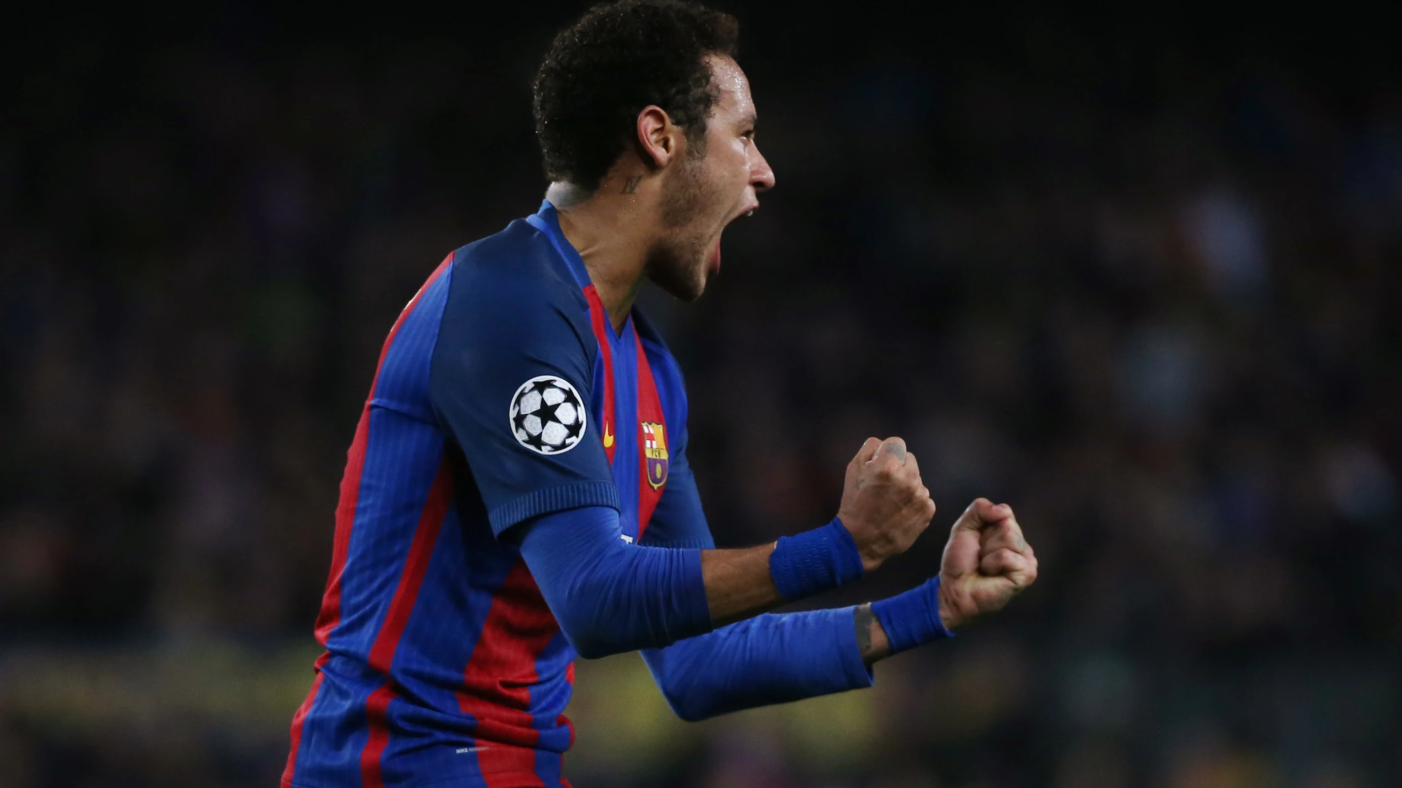 Neymar celebra su gol al PSG