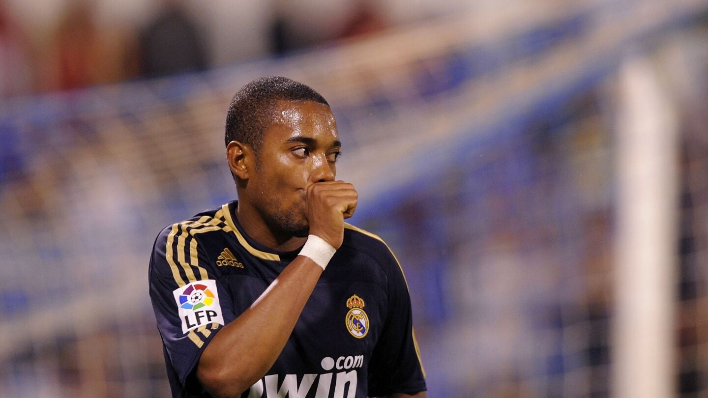 Robinho en un partido con el Real Madrid