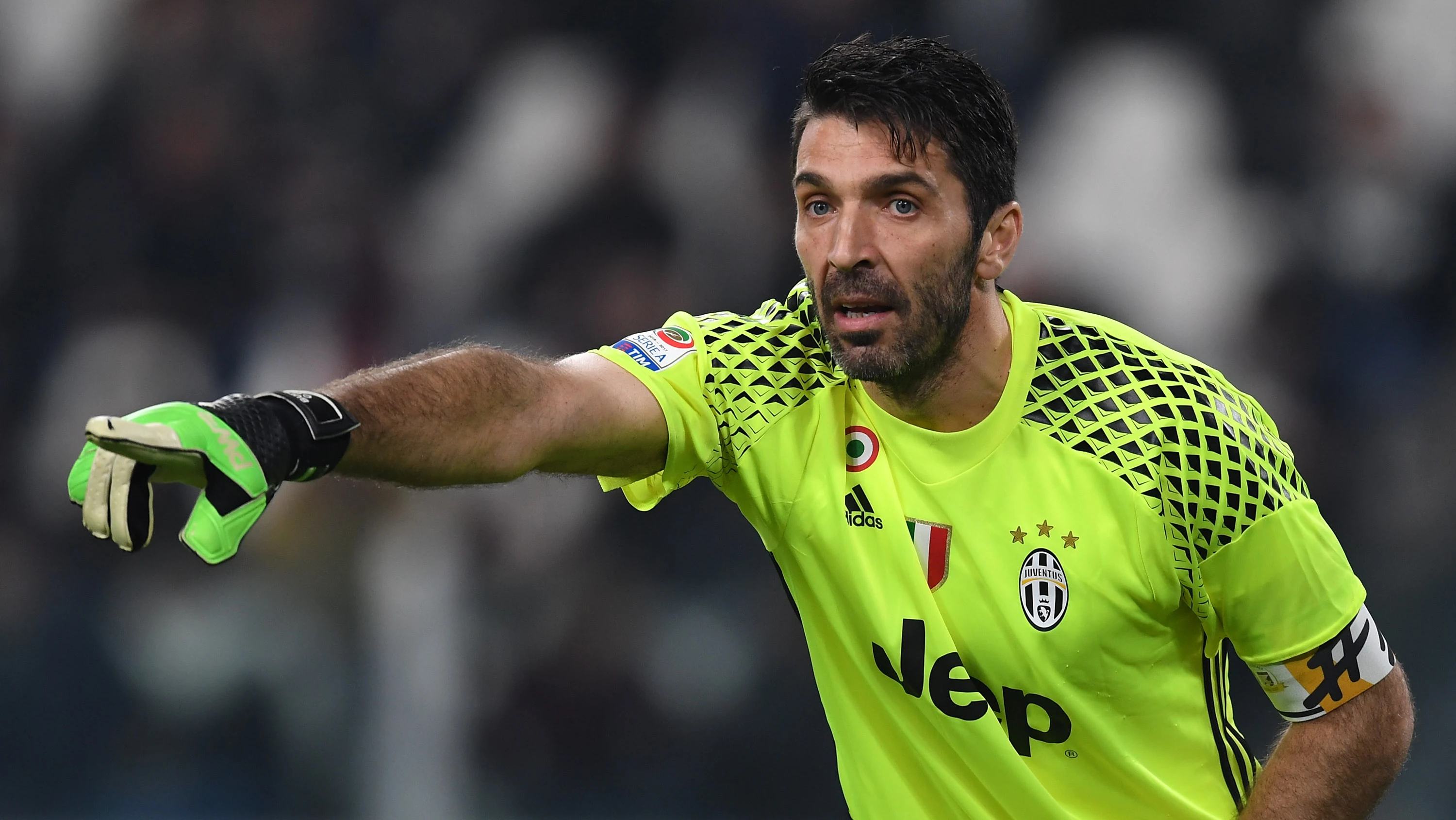 Buffon en un partido con la Juventus