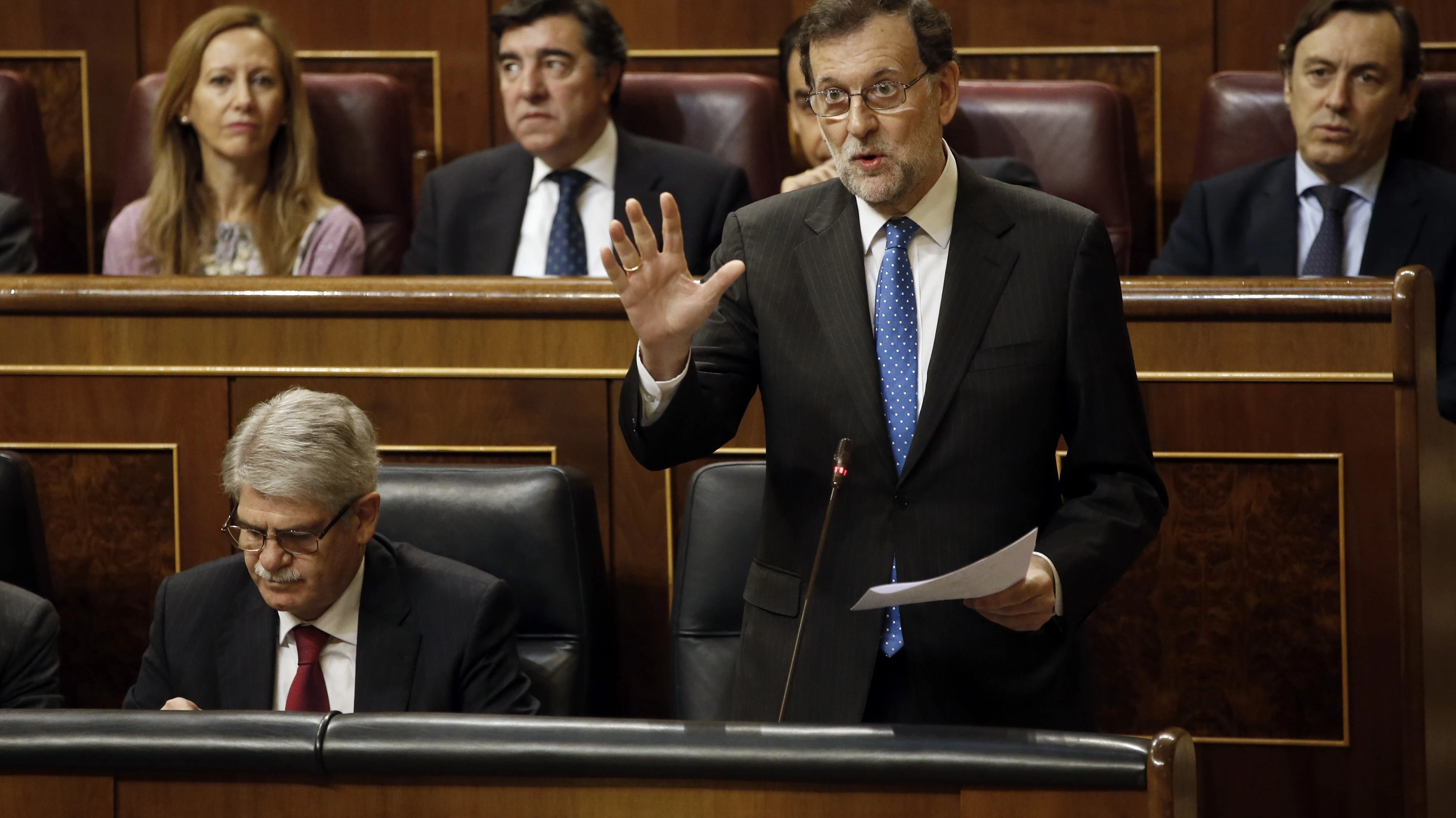 El presidente del Gobierno, Mariano Rajoy, durante la sesión de control al Gobierno