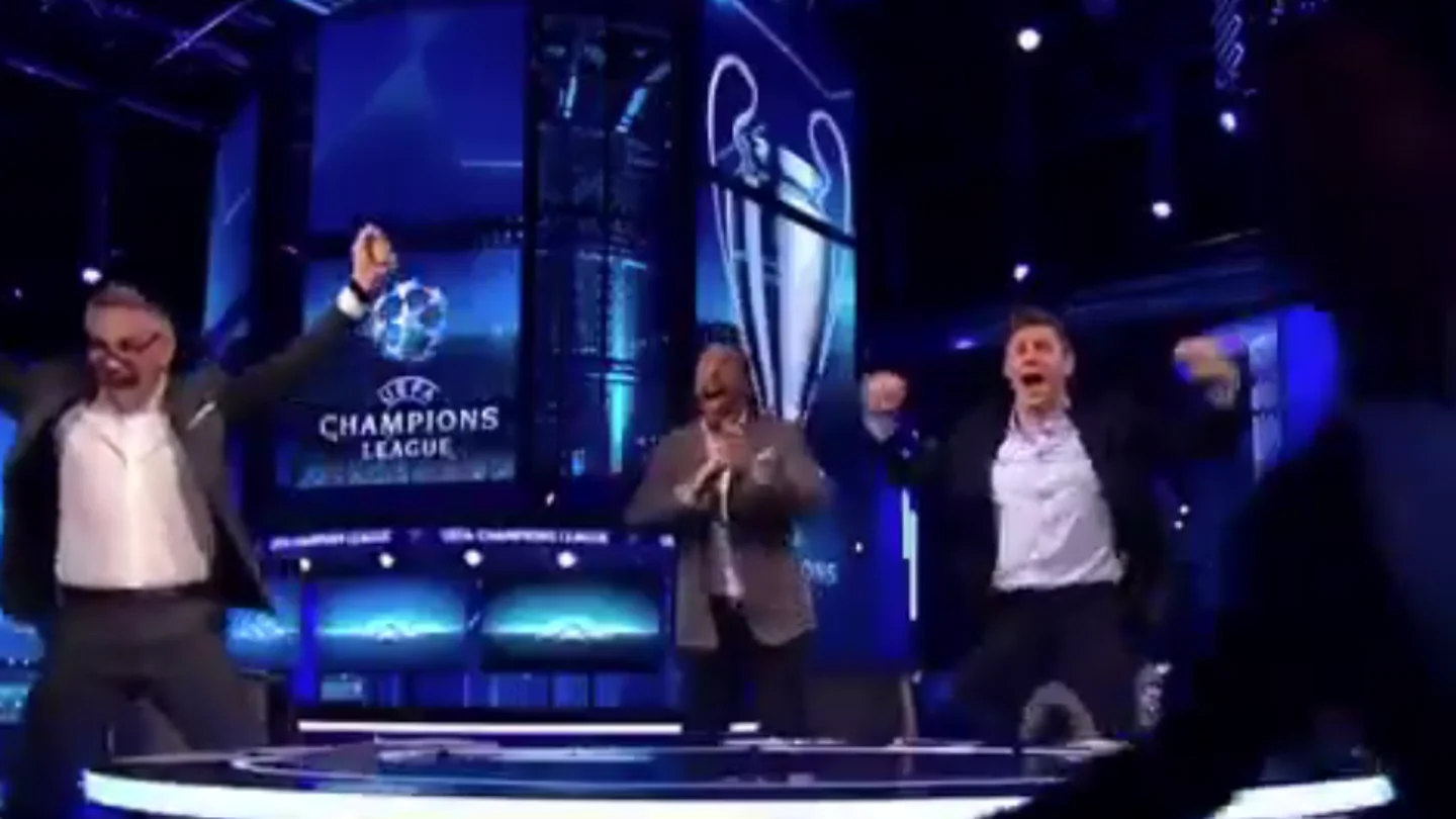 Owen, Gerrard, Ferdinand y Lineker se vuelven locos con el 6-1 del Barcelona Owen, Gerrard, Ferdinand y Lineker se vuelven locos con el 6-1 del Barcelona