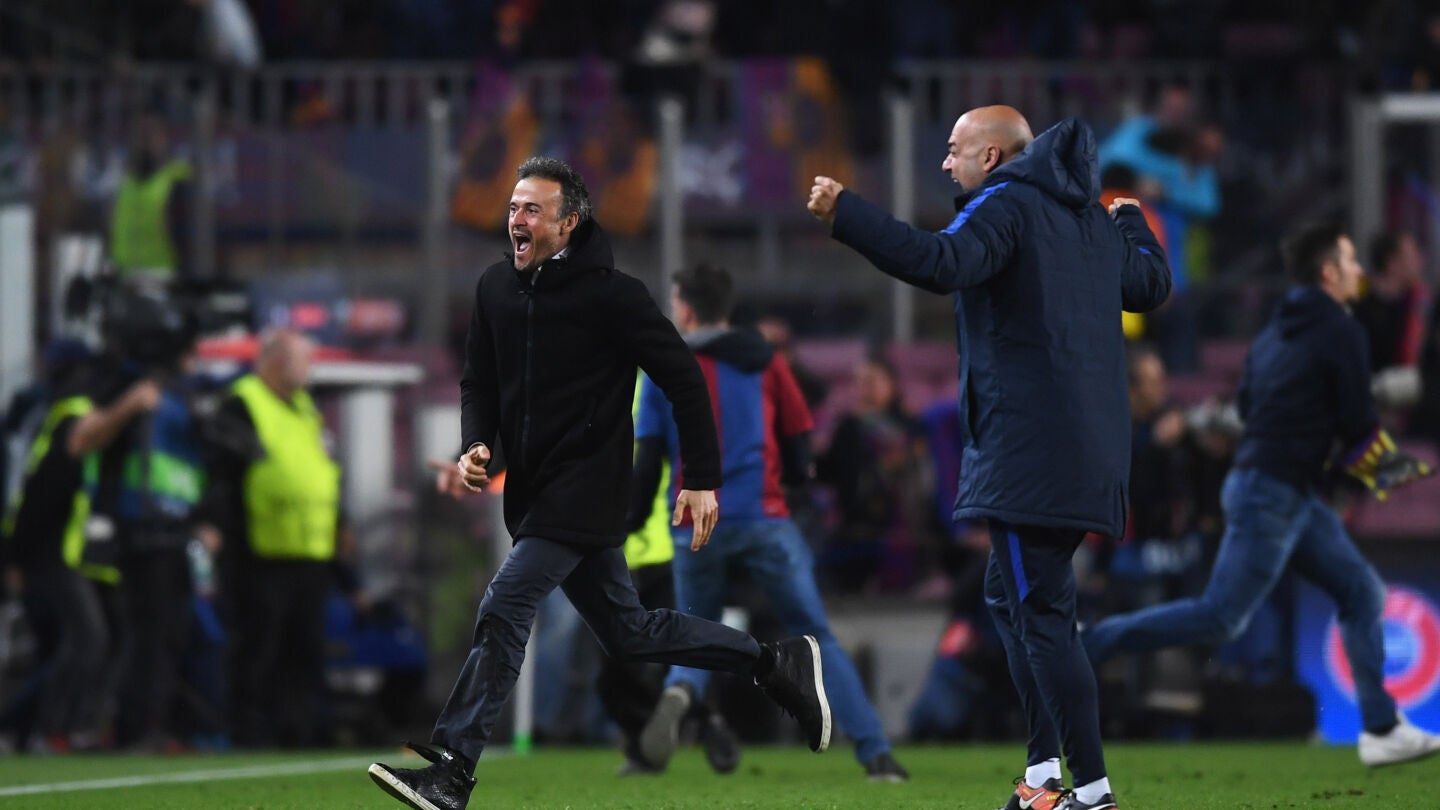 Luis Enrique, euf&oacute;rico en el Camp Nou tras lograr el pase a cuartos