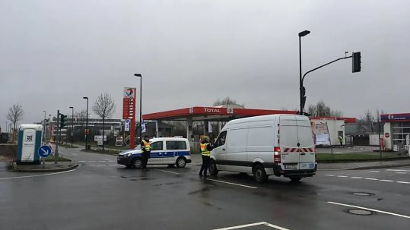 Evacuación masiva en Düsseldorf tras el hallazgo de una bomba de la Segunda Guerra Mundial Evacuación masiva en Düsseldorf tras el hallazgo de una bomba de la Segunda Guerra Mundial