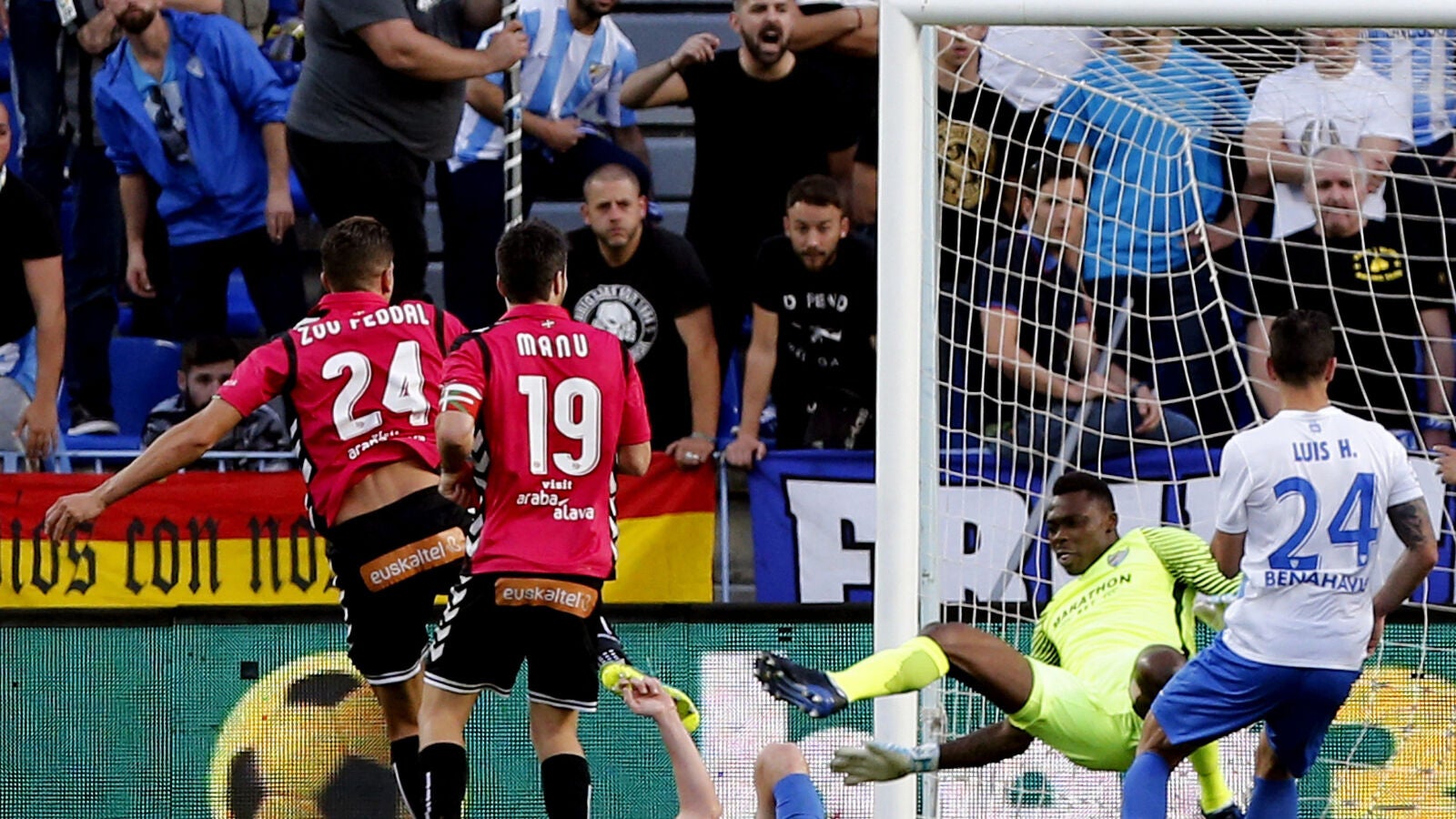 Feddal celebra su gol contra el M&aacute;laga