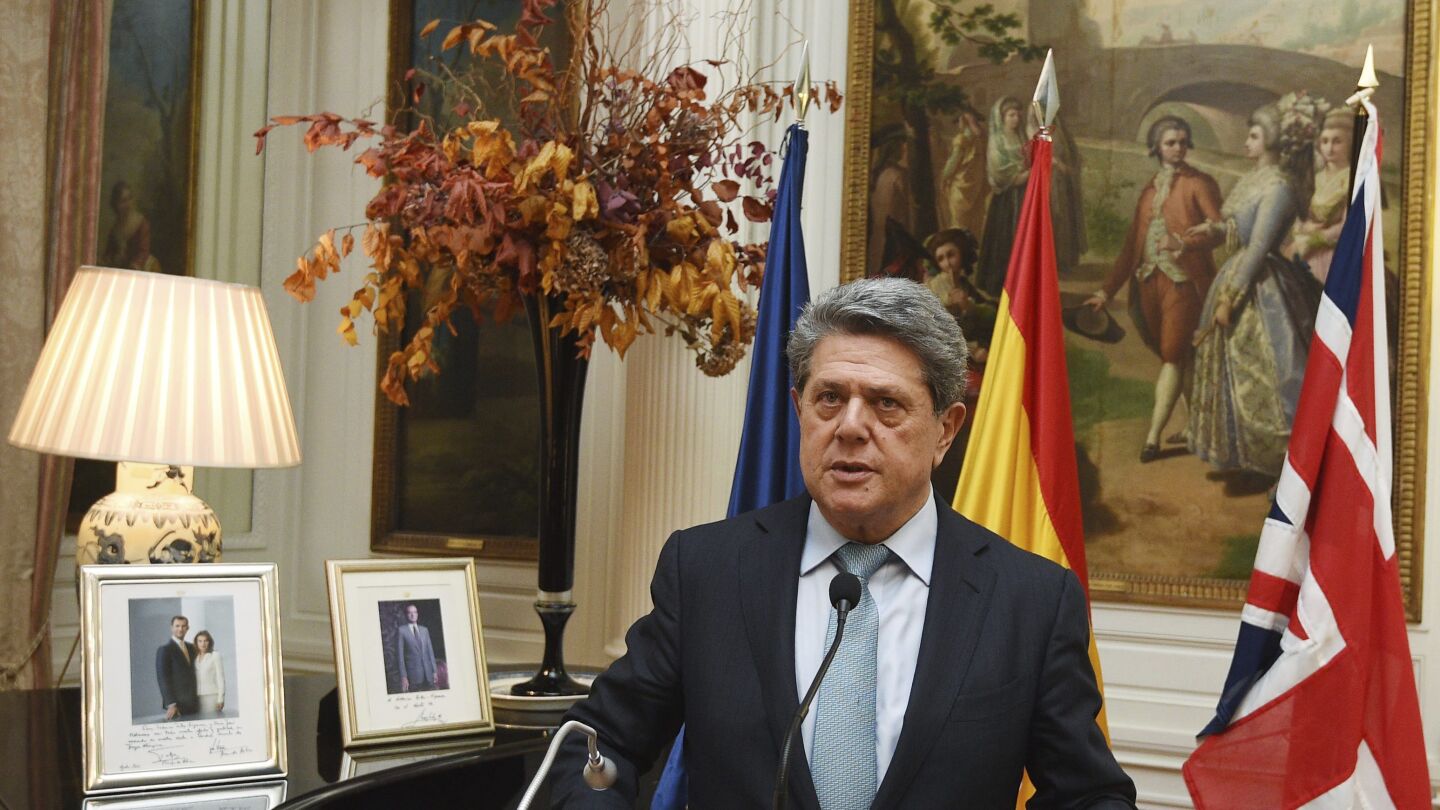 Trillo recurre la declaraci&oacute;n de persona 'non grata' del Ayuntamiento de su ciudad natal