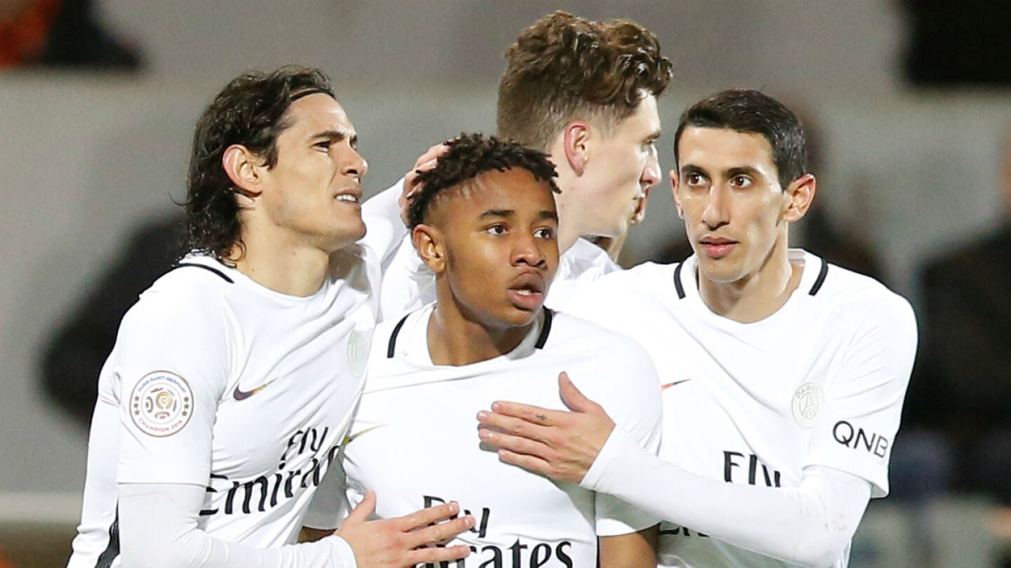 Los jugadores del PSG celebran un gol