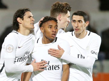 Los jugadores del PSG celebran un gol Los jugadores del PSG celebran un gol