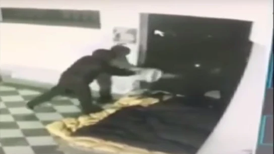 Quema a un hombre vivo en Italia Quema a un hombre vivo en Italia