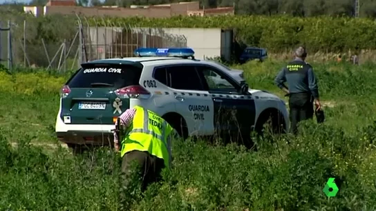 Detenido un hombre por presuntamente degollar a una mujer en el municipio sevillano de Pilas Detenido un hombre por presuntamente degollar a una mujer en el municipio sevillano de Pilas