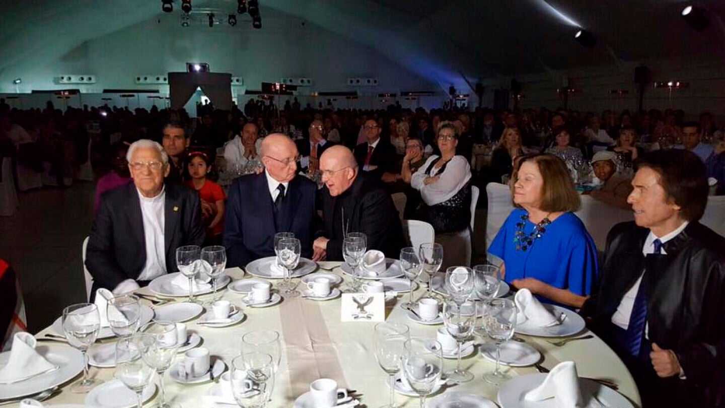 80 cumplea&ntilde;os del padre &Aacute;ngel