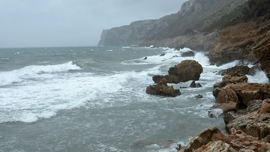 magen del temporal marítimo en la localidad alicantina de Denia Imagen del temporal marítimo en la localidad alicantina de Denia