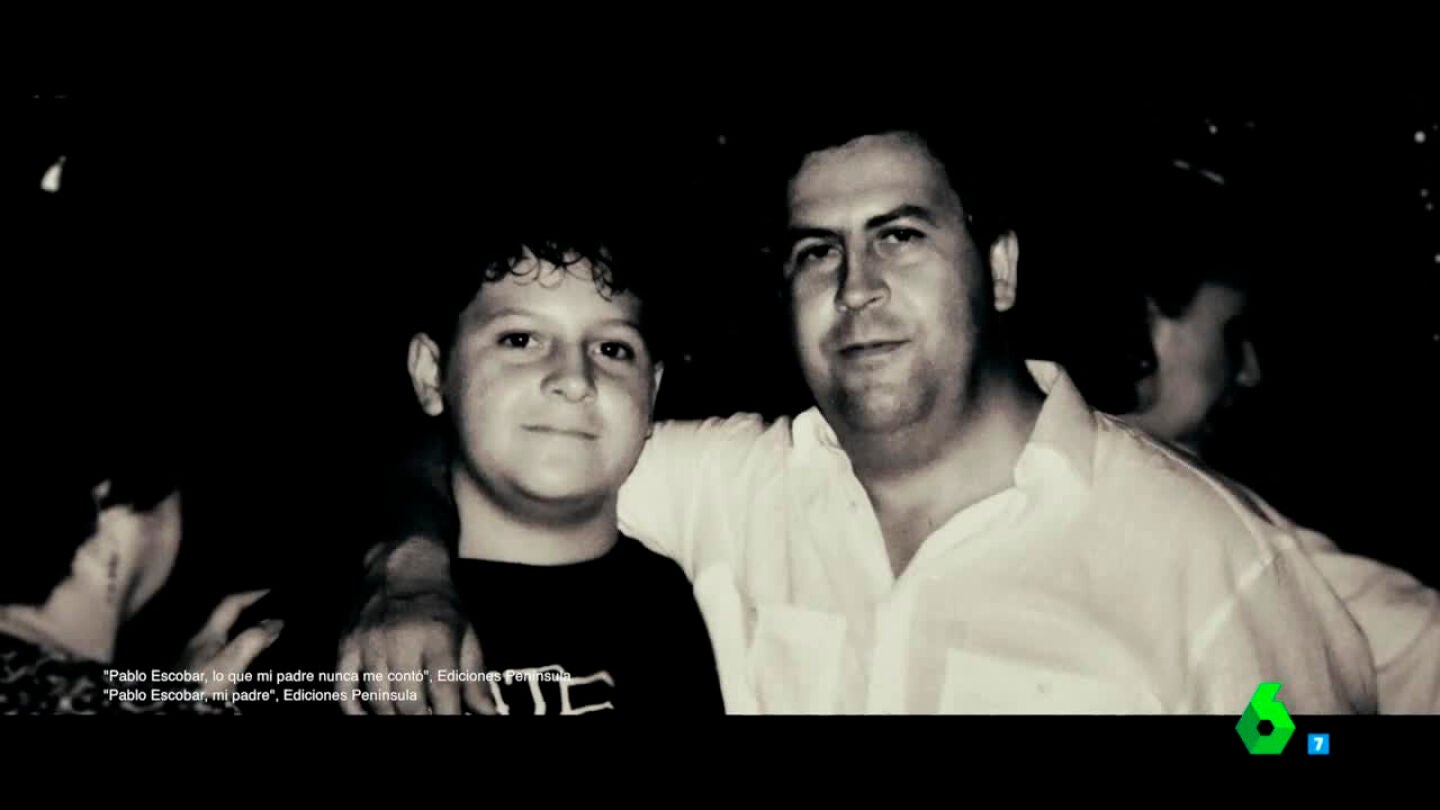 Pablo Escobar junto a su hijo Juan Pablo Escobar, ahora Sebasti&aacute;n Marroqu&iacute;n