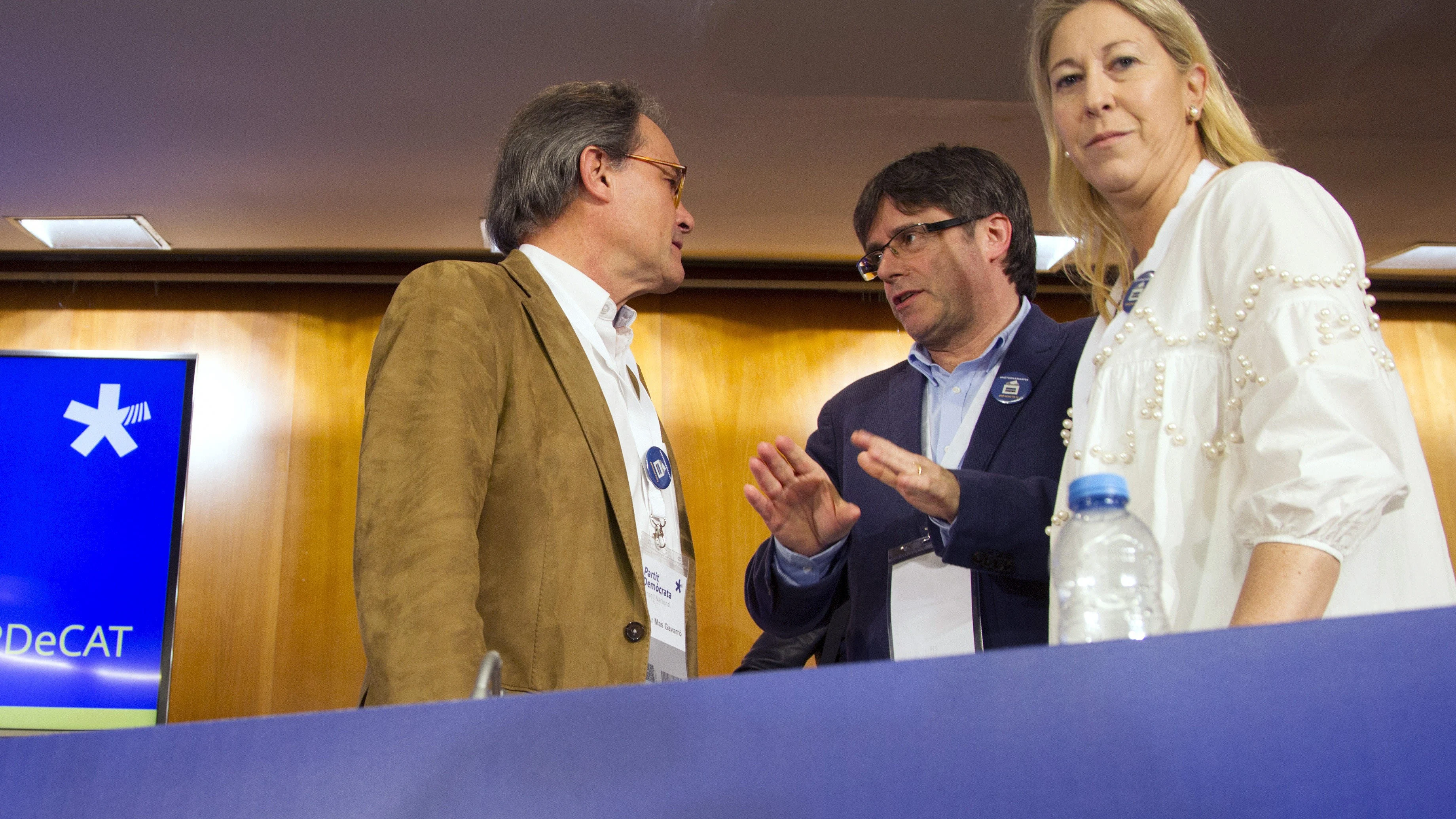  Mas y Puigdemont Aseguran que ninguna inhabilitación va a detener el referéndum