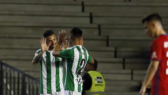 Rubén Castro celebra el 2-0 ante Osasuna Rubén Castro celebra el 2-0 ante Osasuna