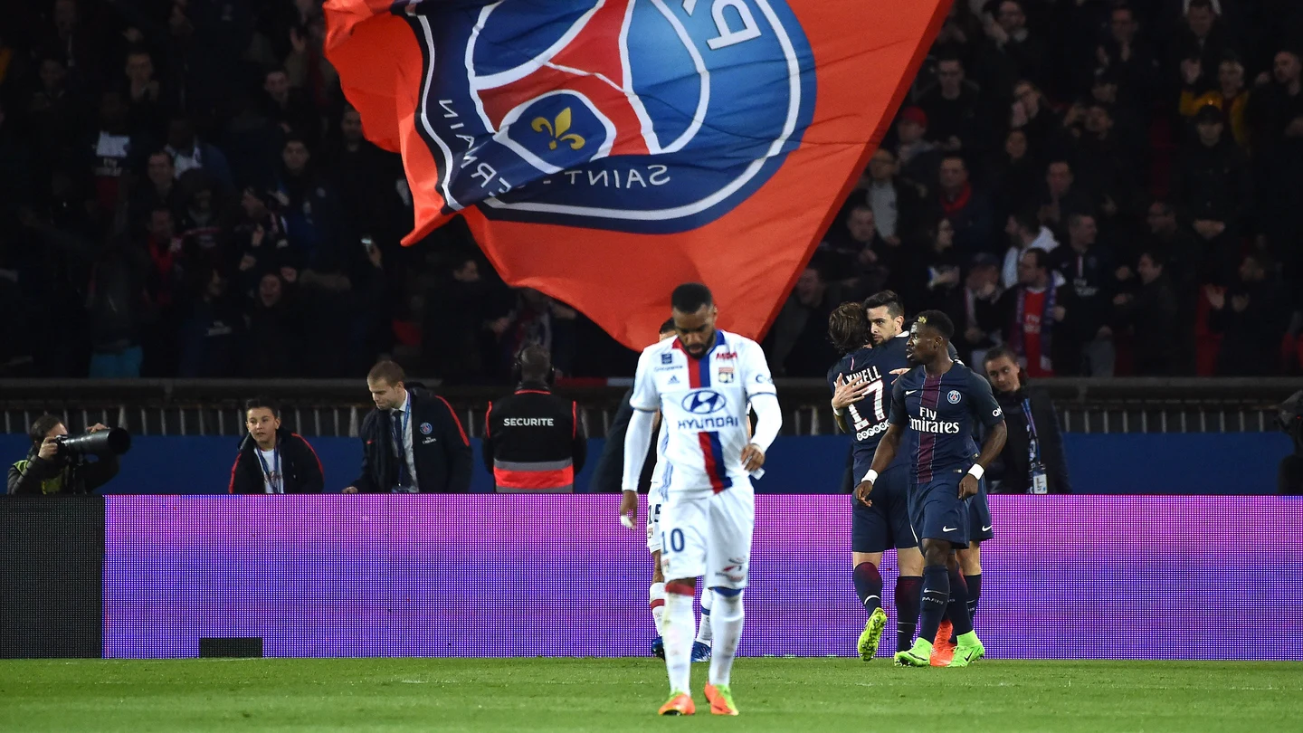 Los jugadores del PSG celebrando un gol Los jugadores del PSG celebrando un gol
