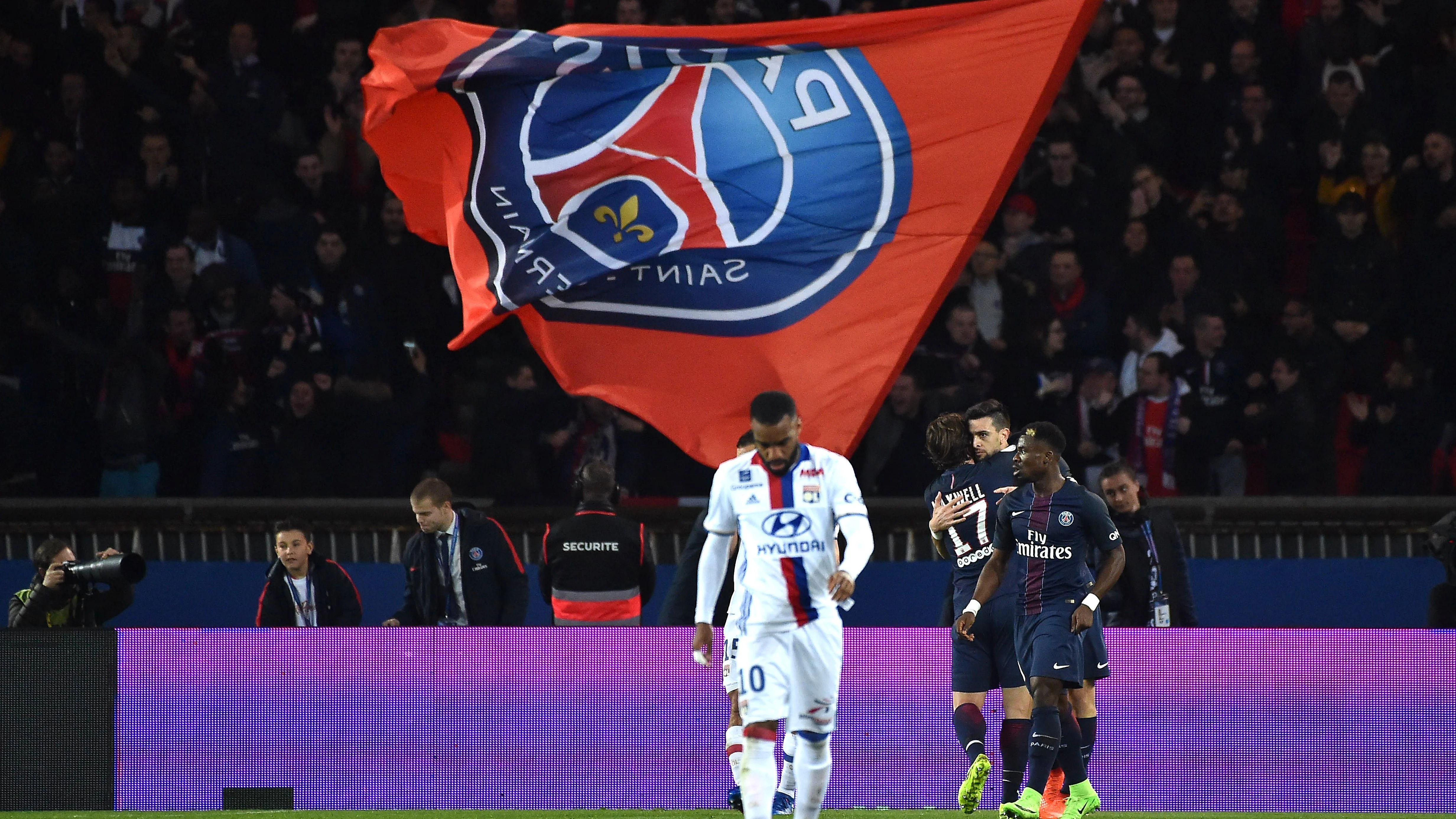 Los jugadores del PSG celebrando un gol