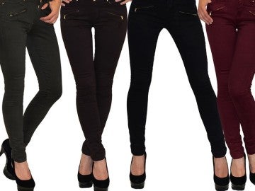 Imagen de varias modelos con vaqueros ajustados Imagen de varias modelos con vaqueros ajustados