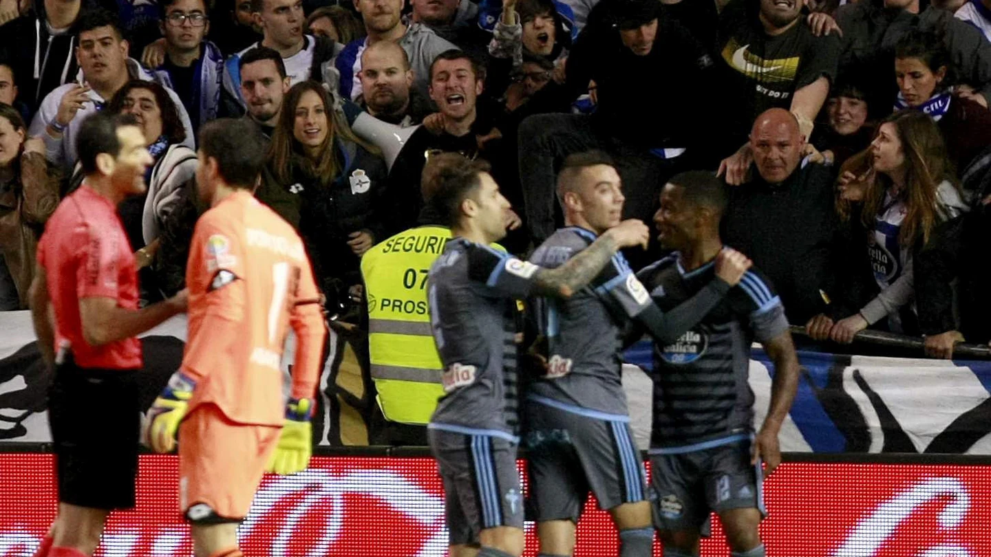Aspas celebra un gol ante el Deportivo Aspas celebra un gol ante el Deportivo