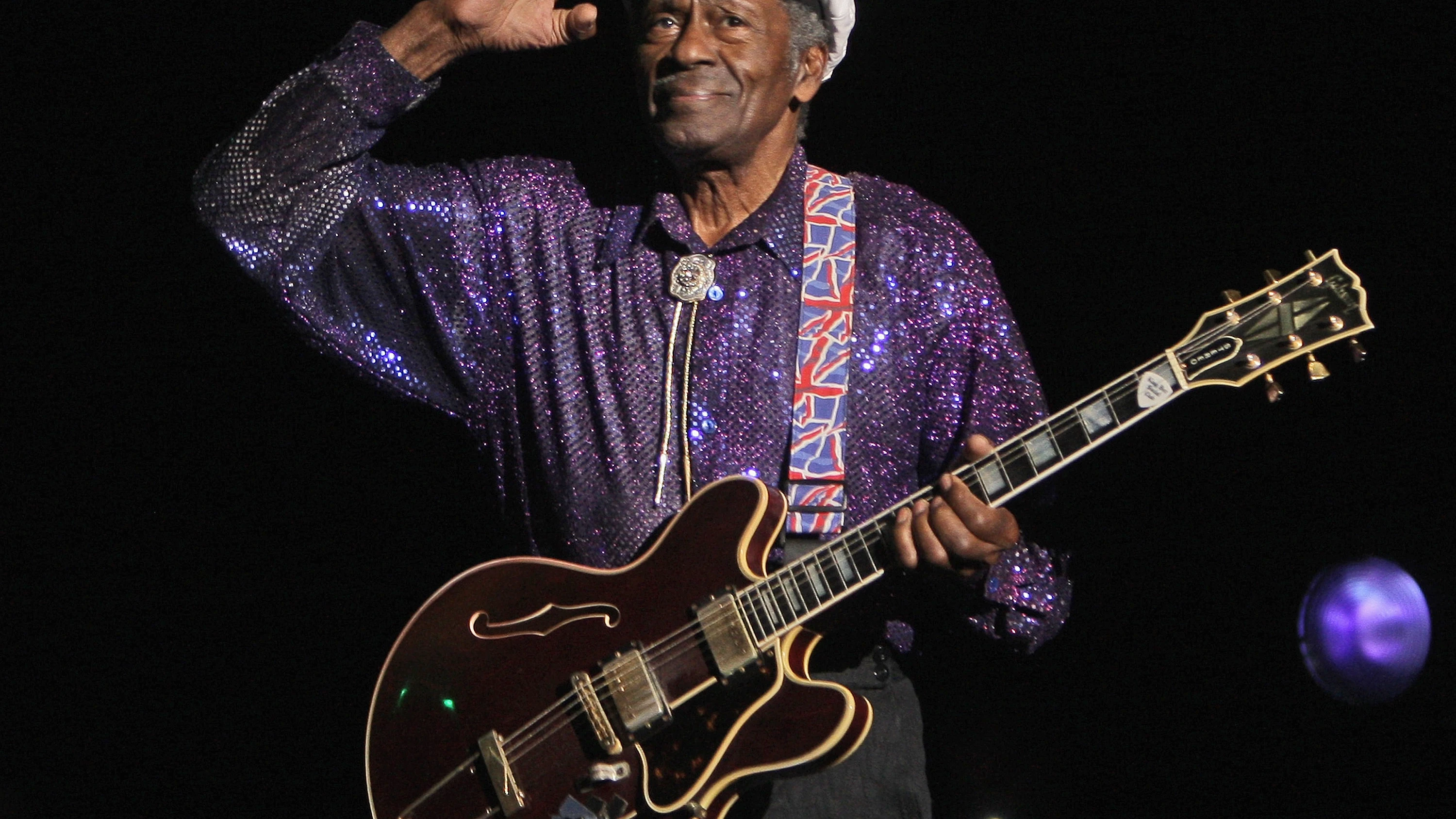 Chuck Berry durante su actuación en 'Les Legendes Du Rock and Roll' (2008)