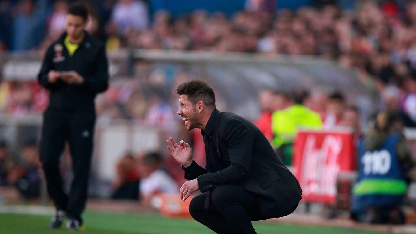 Simeone, en la banda del Vicente Calder&oacute;n