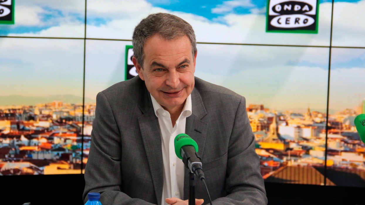 El expresidente del Gobierno, José Luis Rodríguez Zapatero, durante una entrevista en Onda Cero