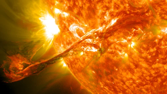 Erupción solar Erupción solar