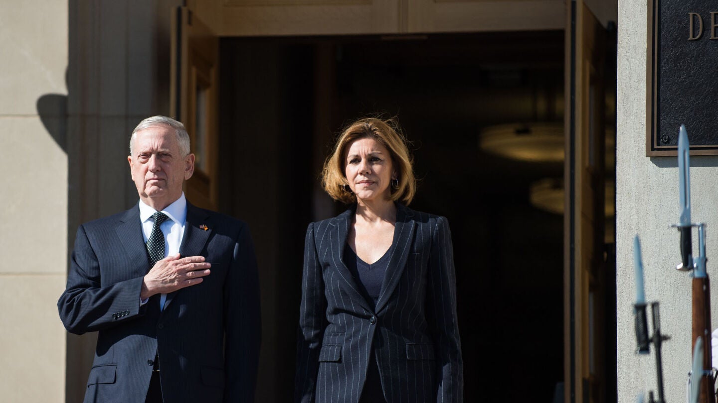 La ministra de Defensa, Mar&iacute;a Dolores de Cospedal
