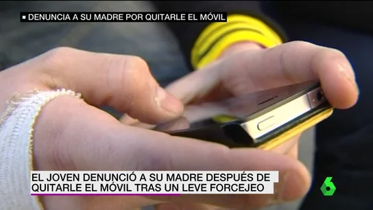 Frame 5.660009 de: "La acusada sólo se preocupaba por su educación": absuelta una madre denunciada por su hijo tras quitarle el móvil Frame 5.660009 de: "La acusada sólo se preocupaba por su educación": absuelta una madre denunciada por su hijo tras quitarle el móvil