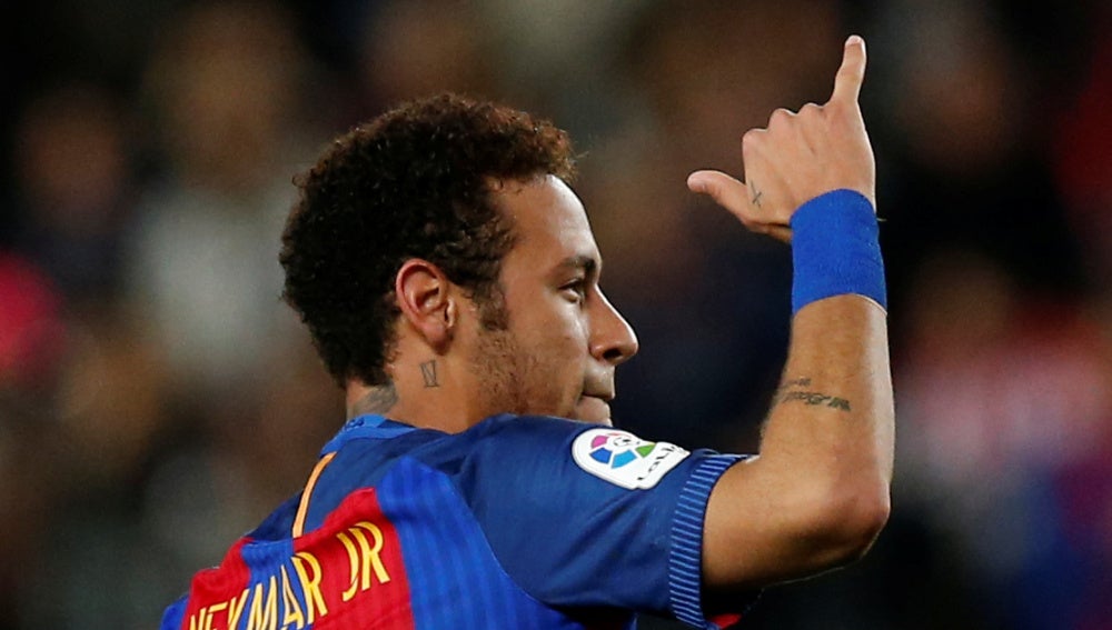Neymar, celebrando un gol con el Barcelona
