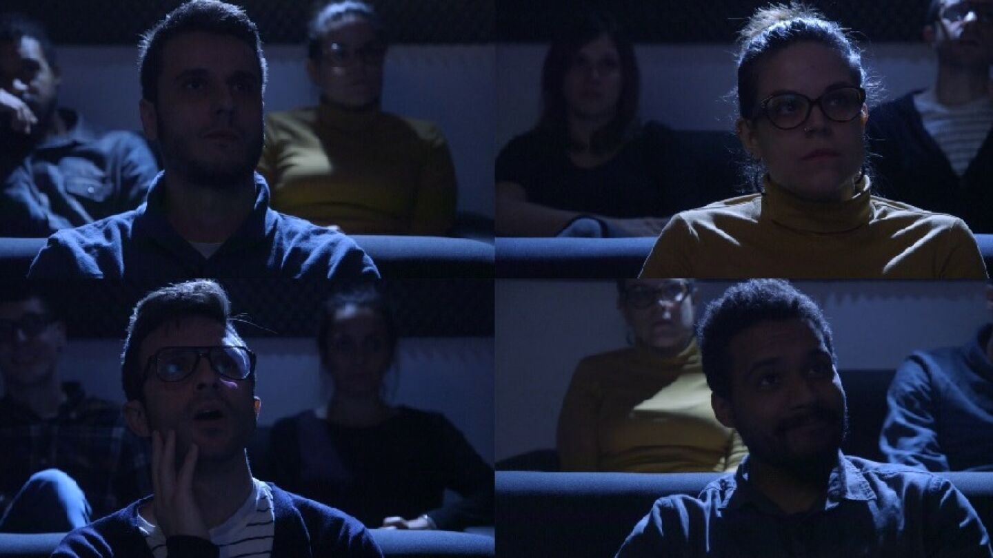 Ciudadanos viendo malas compa&ntilde;&iacute;as