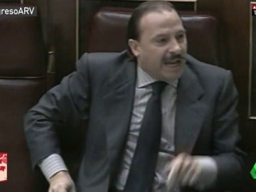 Frame 118.291748 de: BRONCAS Frame 118.291748 de: BRONCAS