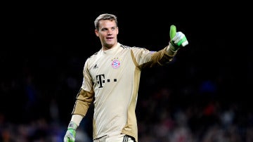 Manuel Neuer en un partido con el Bayern