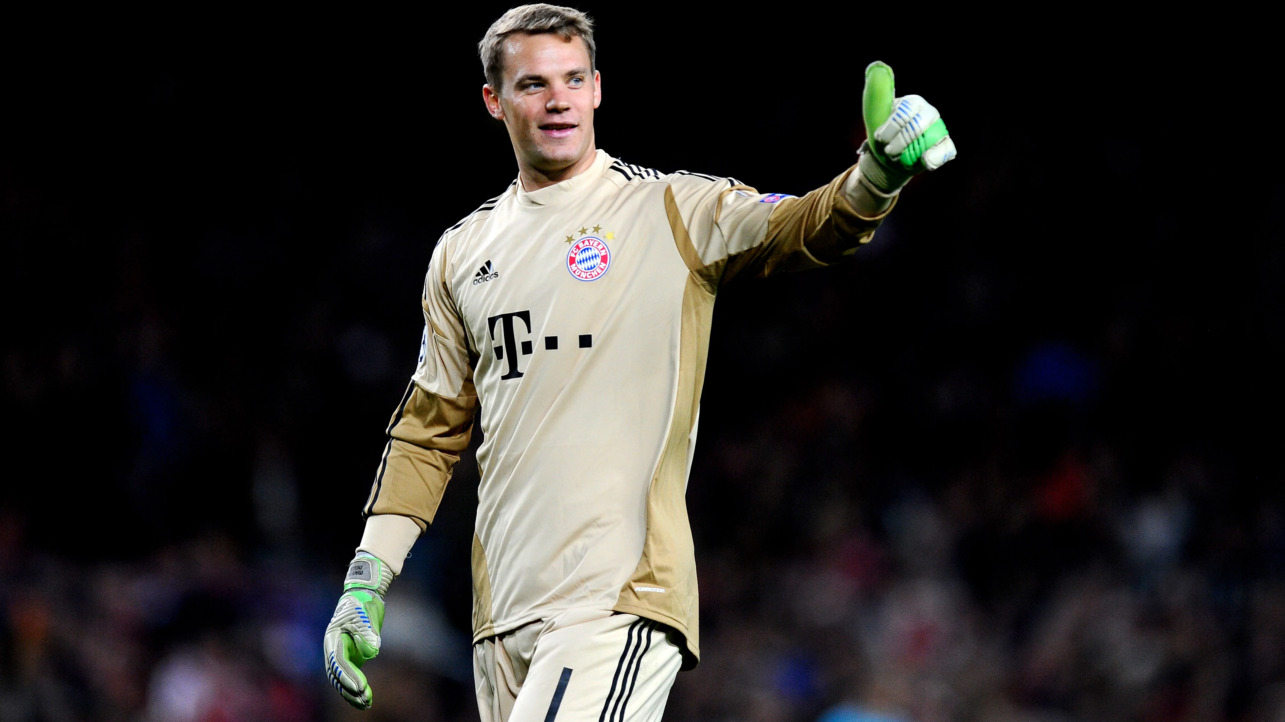 Manuel Neuer en un partido con el Bayern