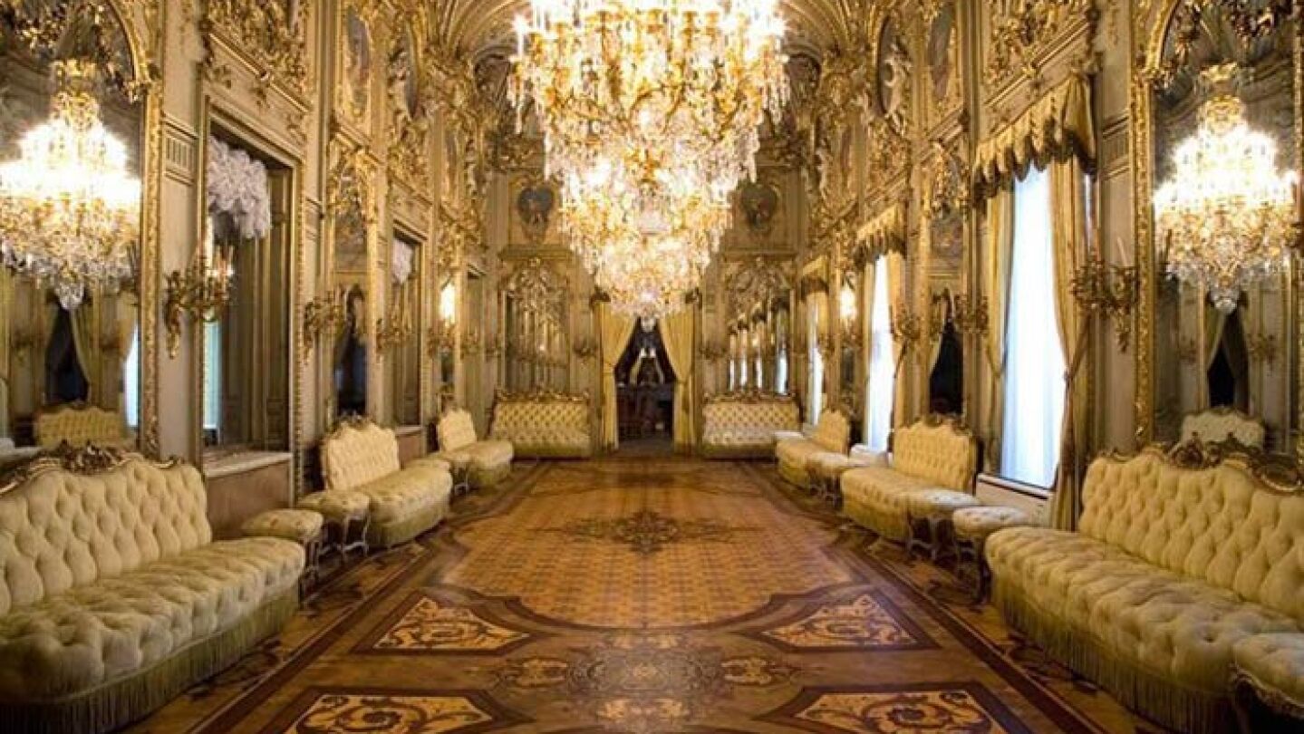 Sal&oacute;n de baile del palacio de Fern&aacute;n N&uacute;&ntilde;ez