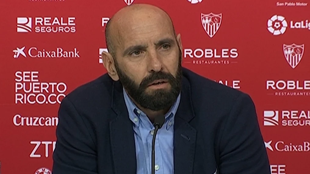 Monchi responde a los medios en rueda de prensa Monchi responde a los medios en rueda de prensa