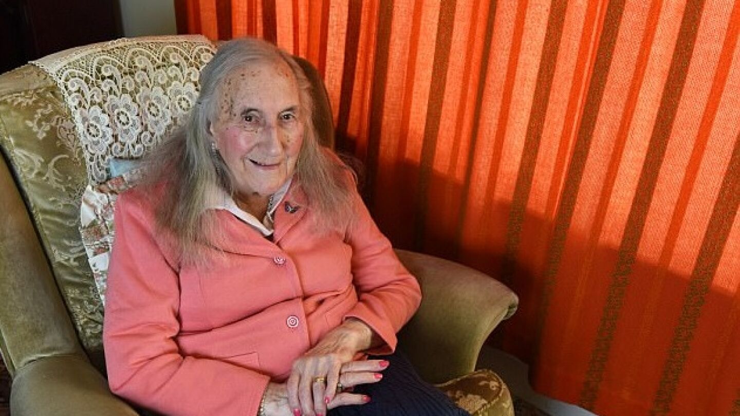 Peter, un soldado de la Segunda Guerra Mundial, se cambia de sexo a sus 90 a&ntilde;os