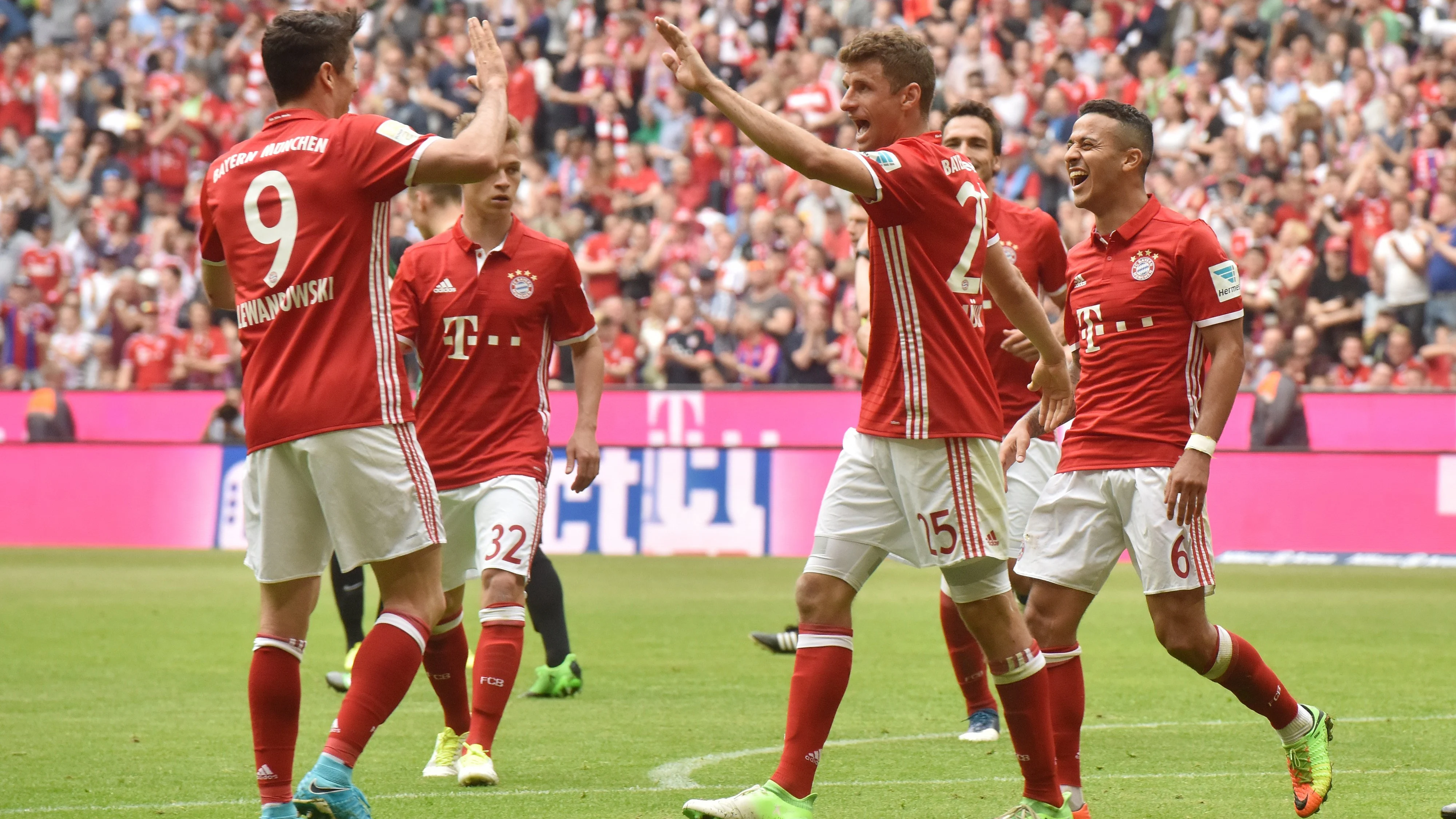 El Bayern de Múnich celebrando uno de los goles El Bayern de Múnich celebrando uno de los goles