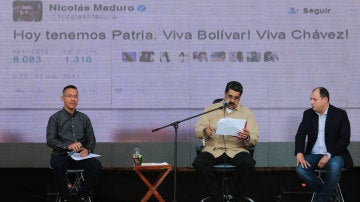 Nicolás Maduro,  hablando durante un acto con simpatizantes transmitido por la televisión estatal VTV