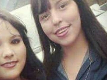Dos adolescentes mueren decapitadas tras hacerse un selfie con una avioneta Dos adolescentes mueren decapitadas tras hacerse un selfie con una avioneta