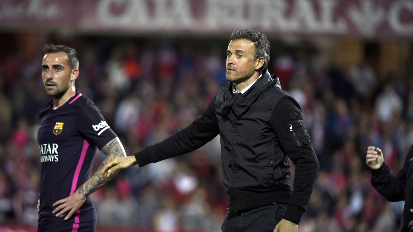 Luis Enrique, junto a Paco Alc&aacute;cer en la banda de Los C&aacute;rmenes