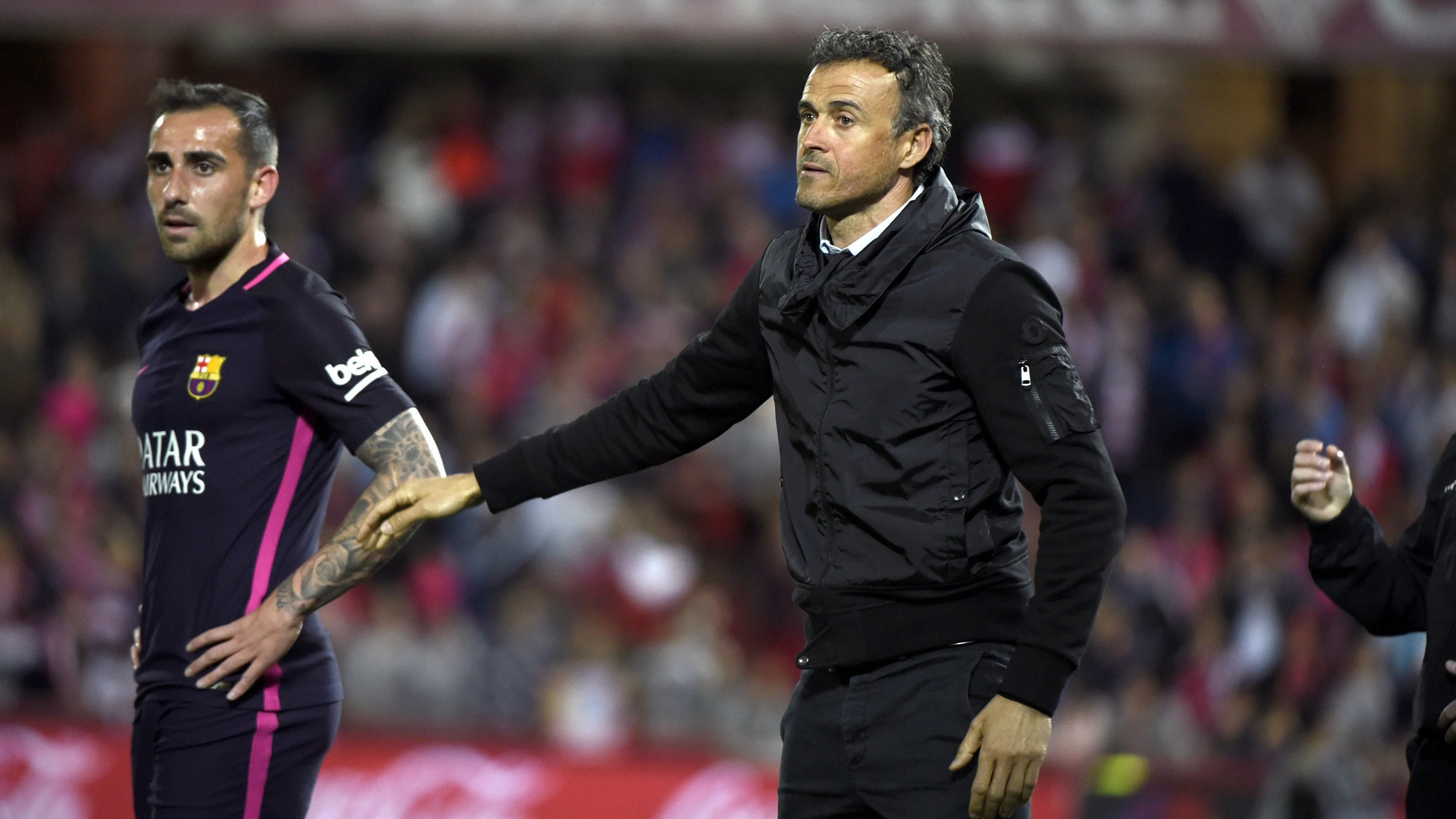 Luis Enrique, junto a Paco Alc&aacute;cer en la banda de Los C&aacute;rmenes
