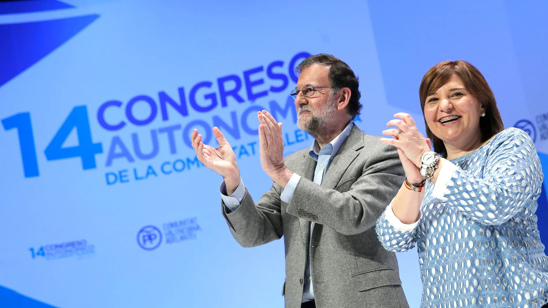 El presidente del Gobierno y del PP, Mariano Rajoy, y la presidenta del PP de la Comunitat Valenciana, Isabel Bonig