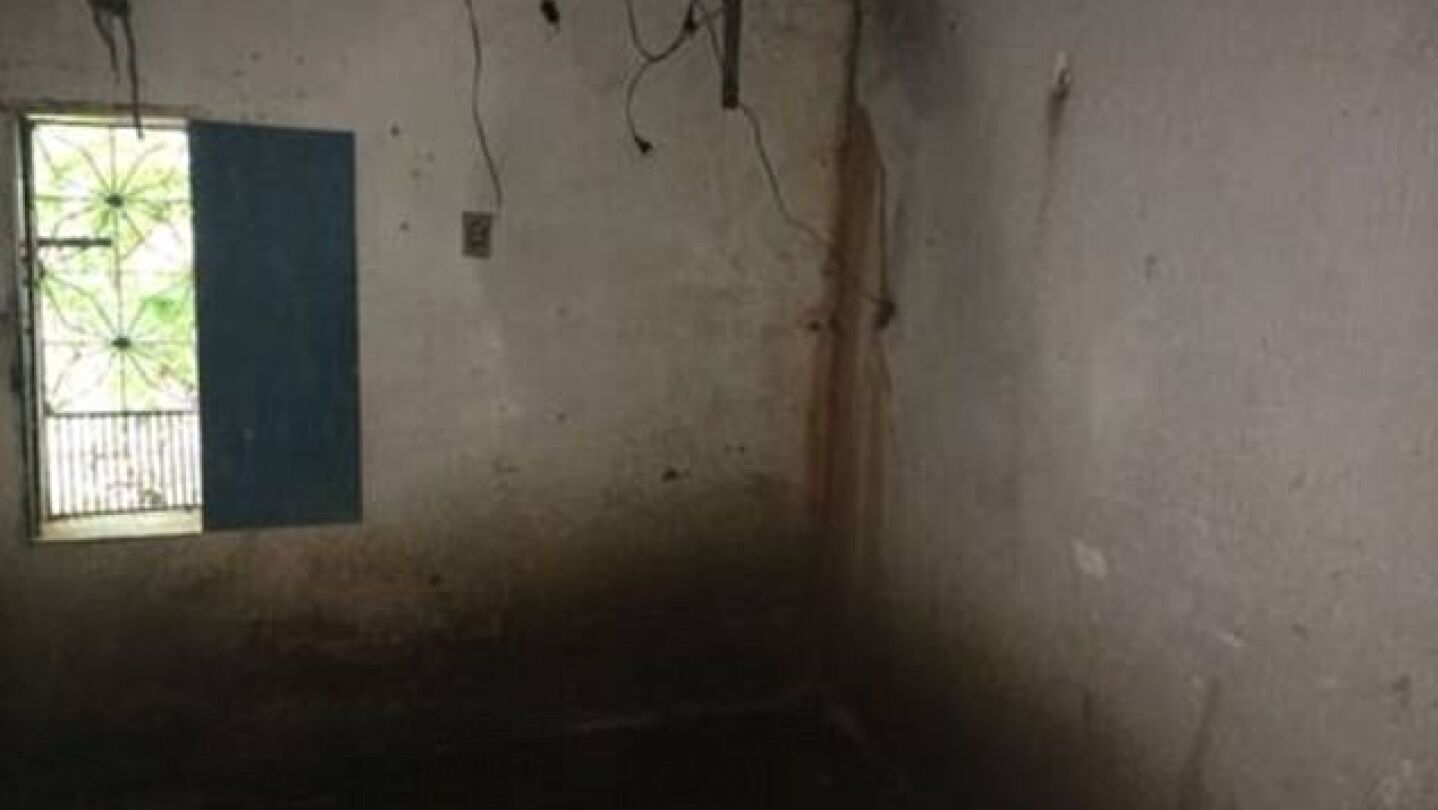 Habitaci&oacute;n en la que estaba encerrada la joven 